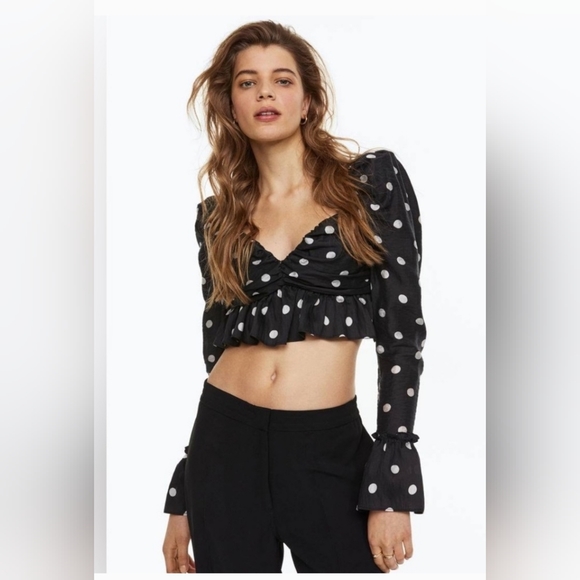 H&M polka dot ruffle top - Picture 2 of 6